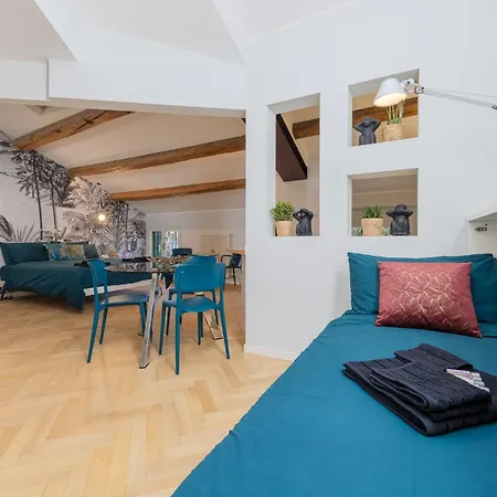 Design Luxury Flat, Privacy & Comfort A 아파트 *