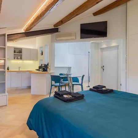 아파트 Design Luxury Flat, Privacy & Comfort A *