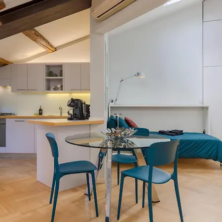 Design Luxury Flat, Privacy & Comfort A 아파트 비첸차